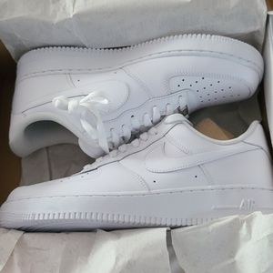 Men's Nike Air Force 1 '07 Sneakers NWT